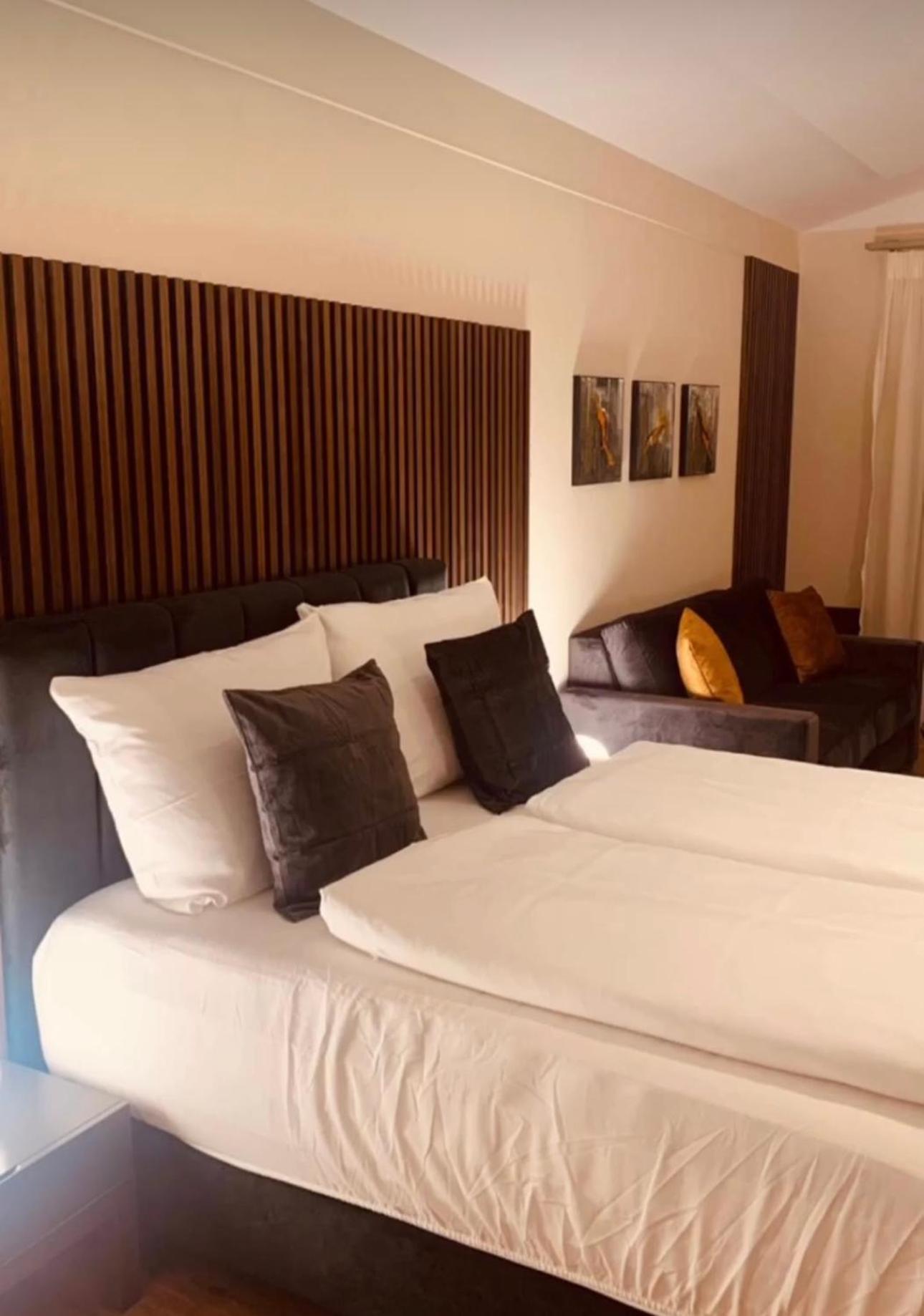 Akropolis Hotel Nuremberg Bagian luar foto