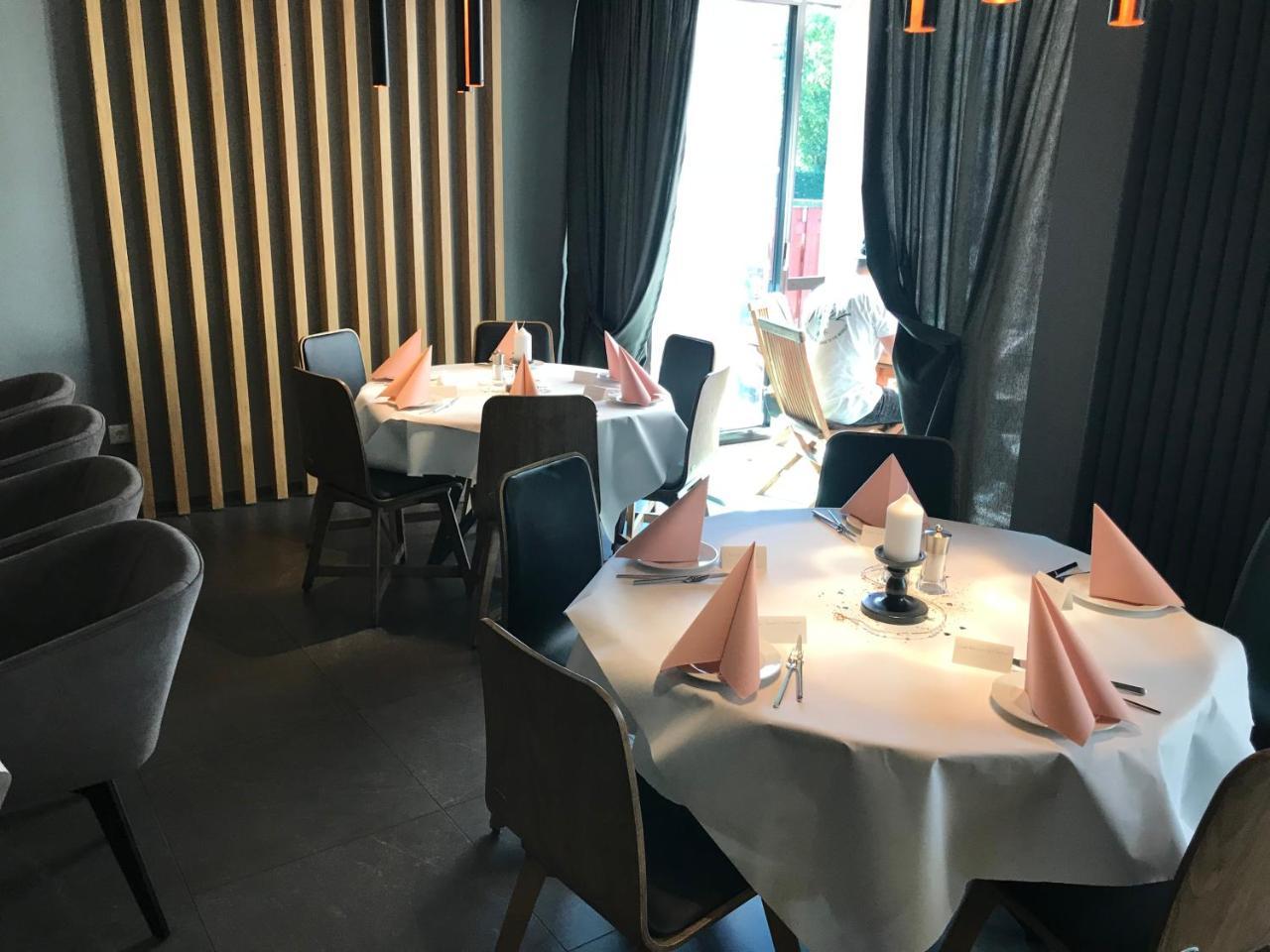 Akropolis Hotel Nuremberg Bagian luar foto