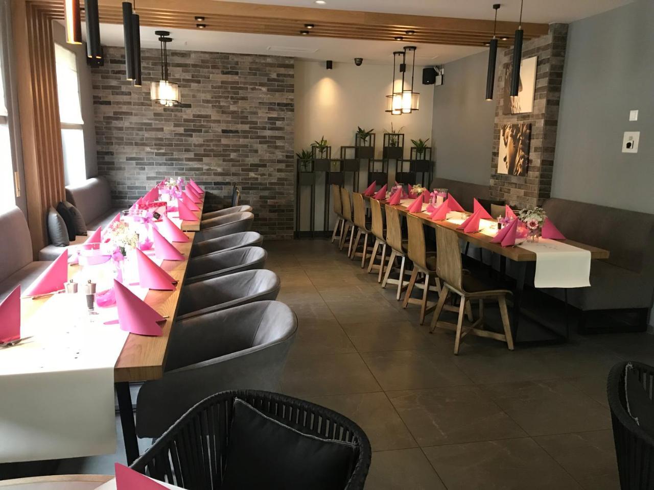 Akropolis Hotel Nuremberg Bagian luar foto
